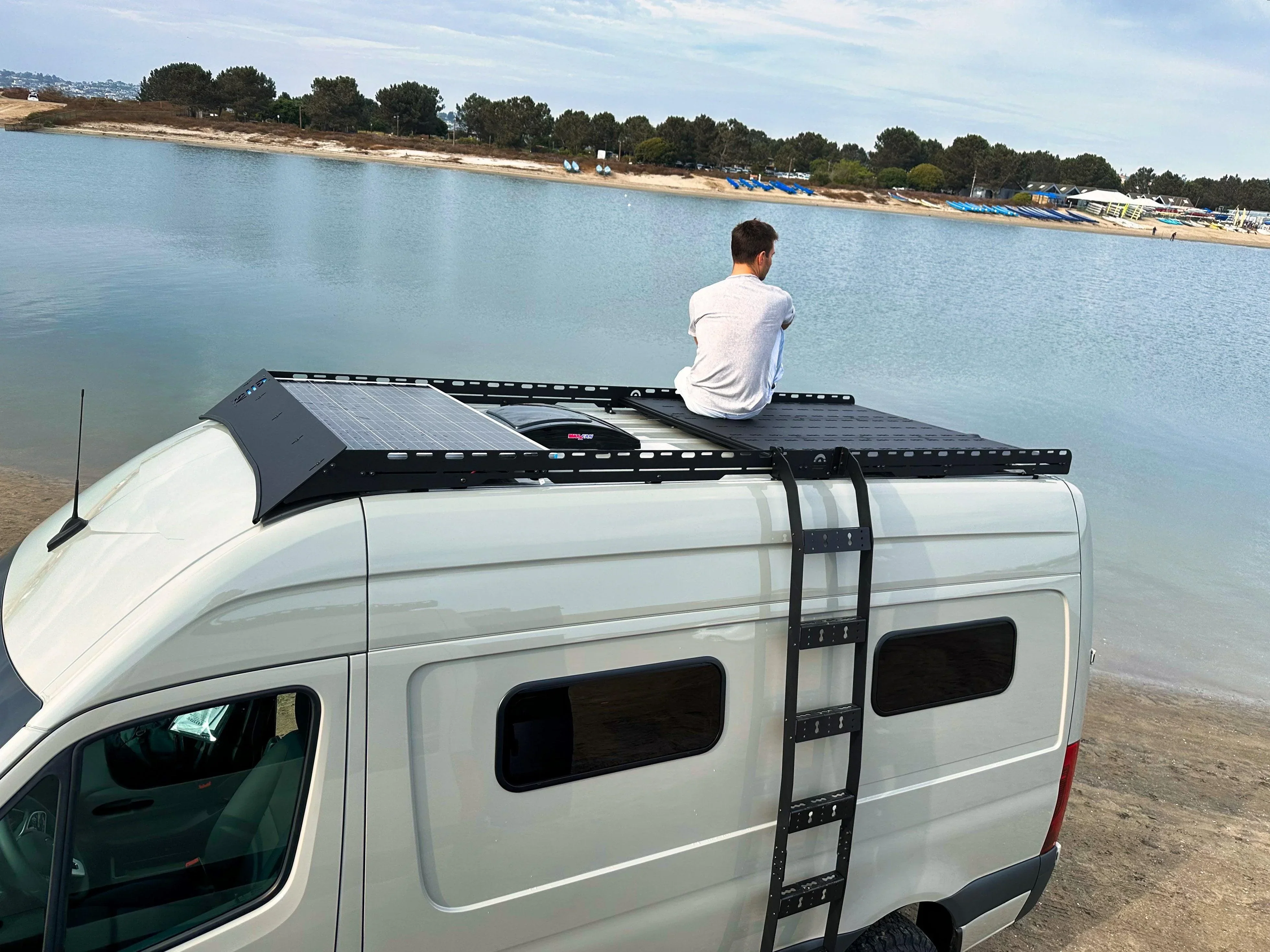 Adam Vandler - Image 12