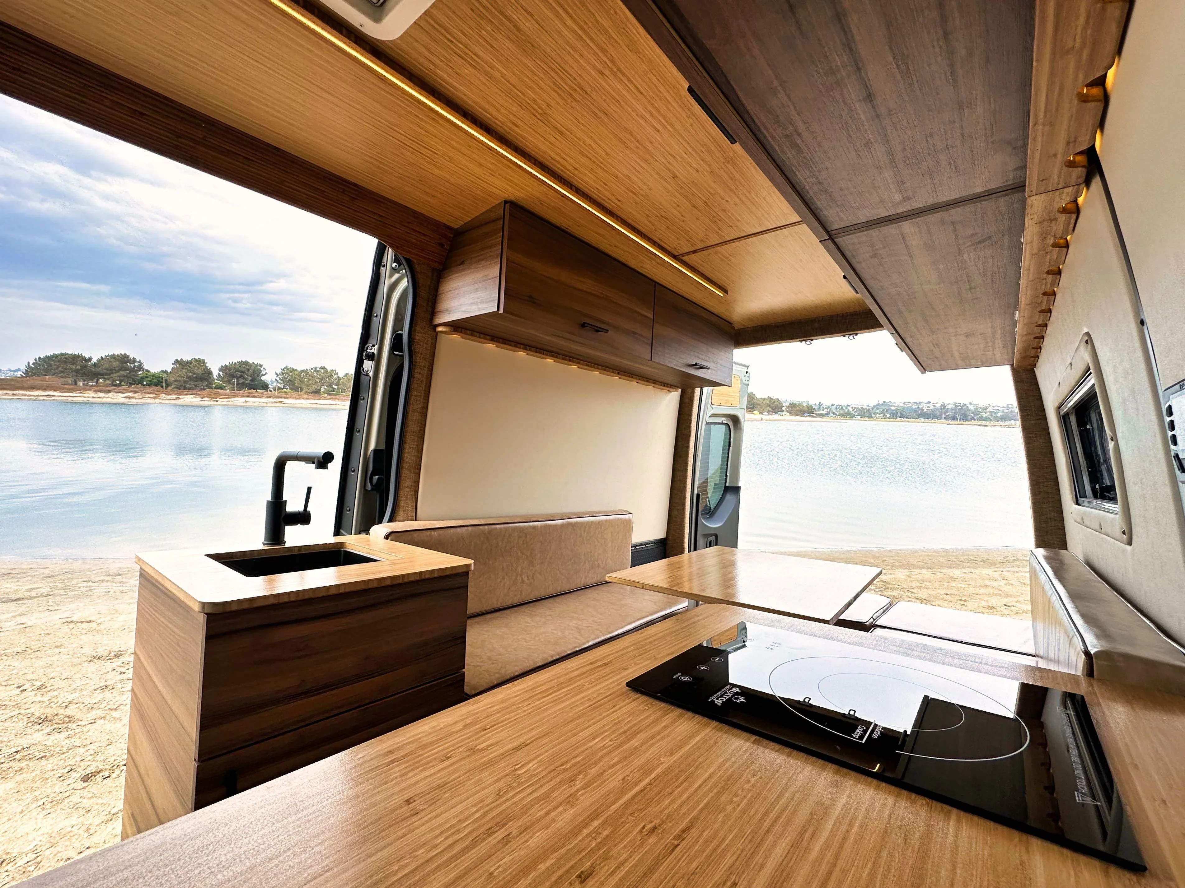 Adam Vandler - Image 7