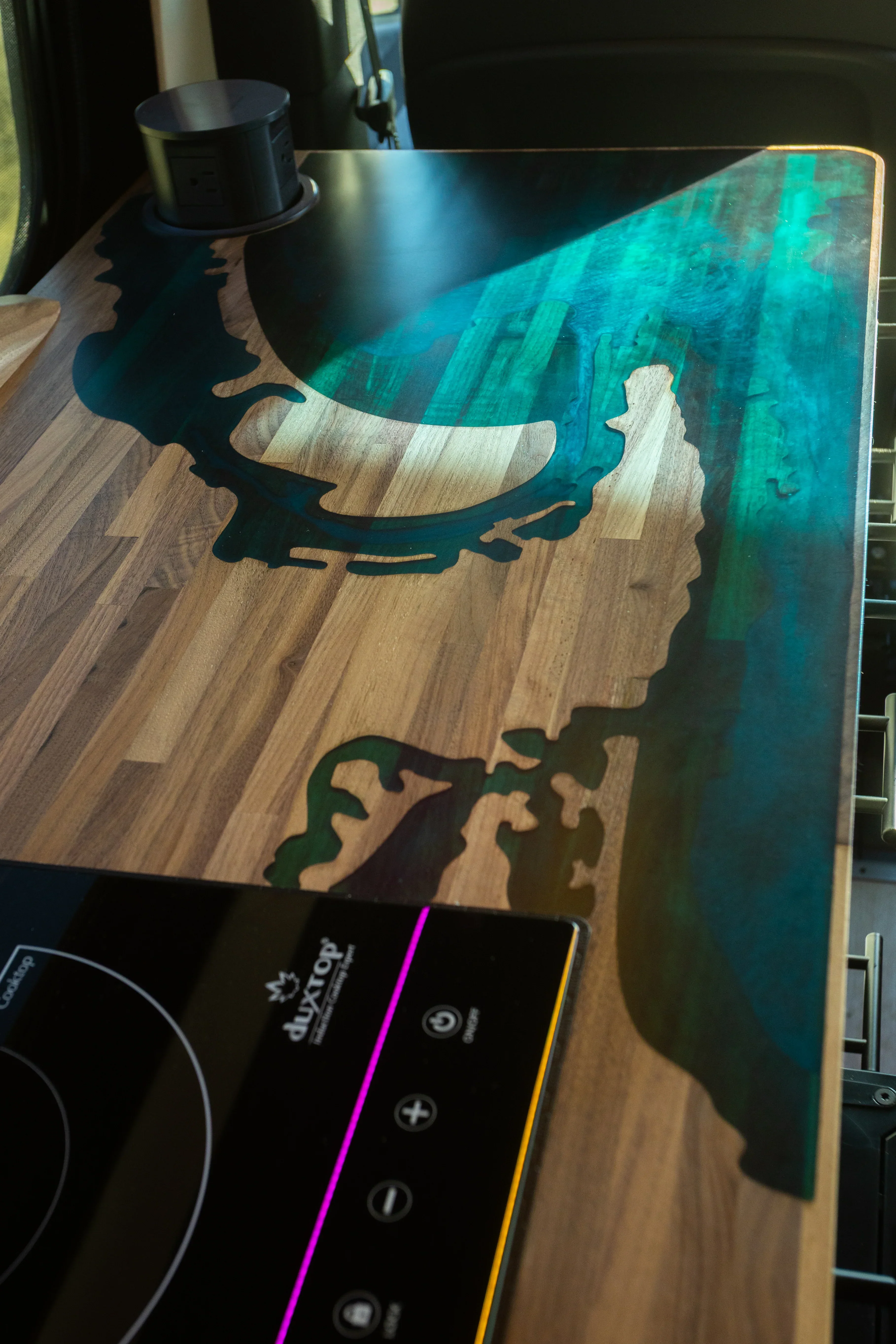 AWD Sprinter 2024 SV Social layout- "Vanthony Kiedis" - Image 12