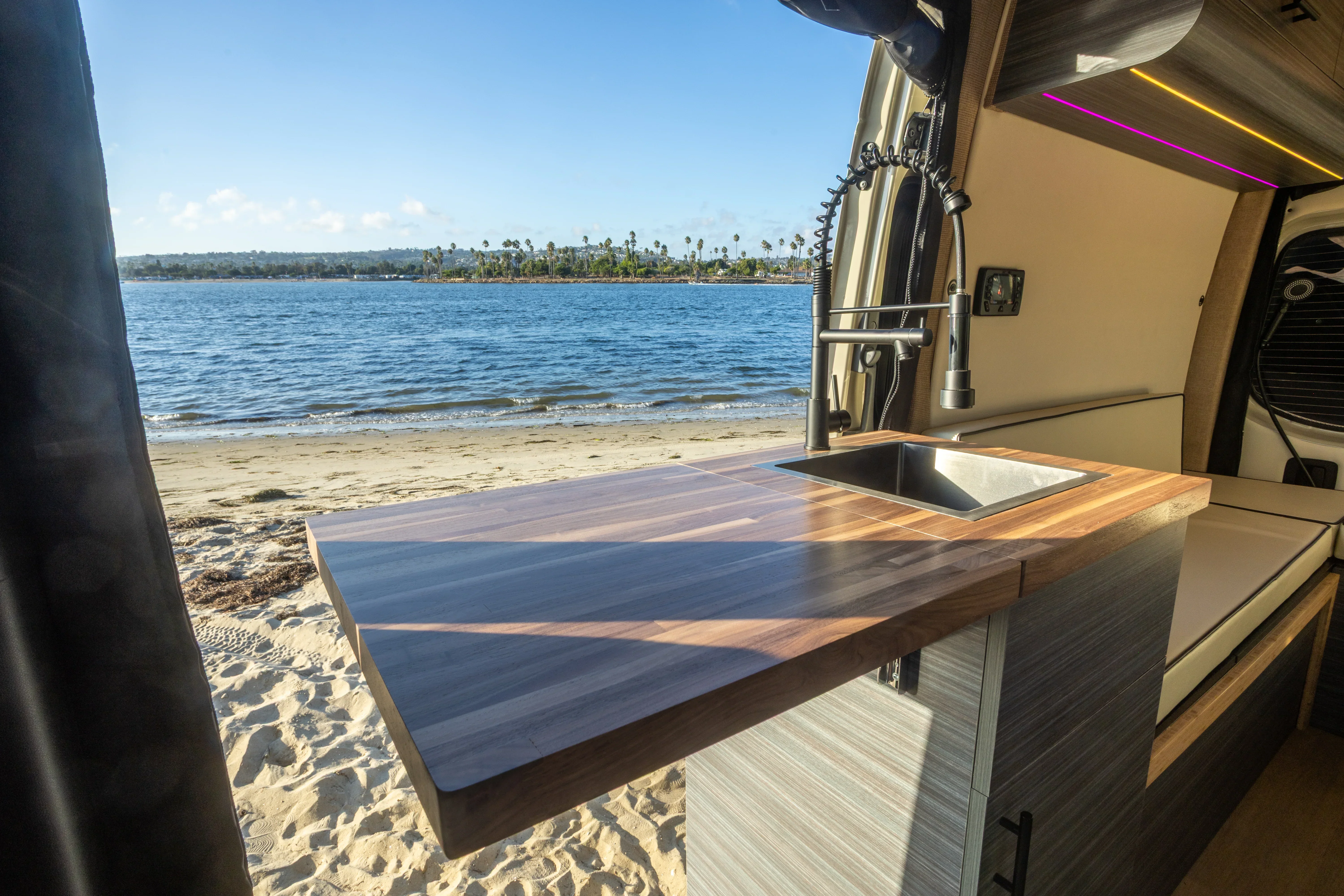 AWD Sprinter 2024 SV Social layout- "Vanthony Kiedis" - Image 4