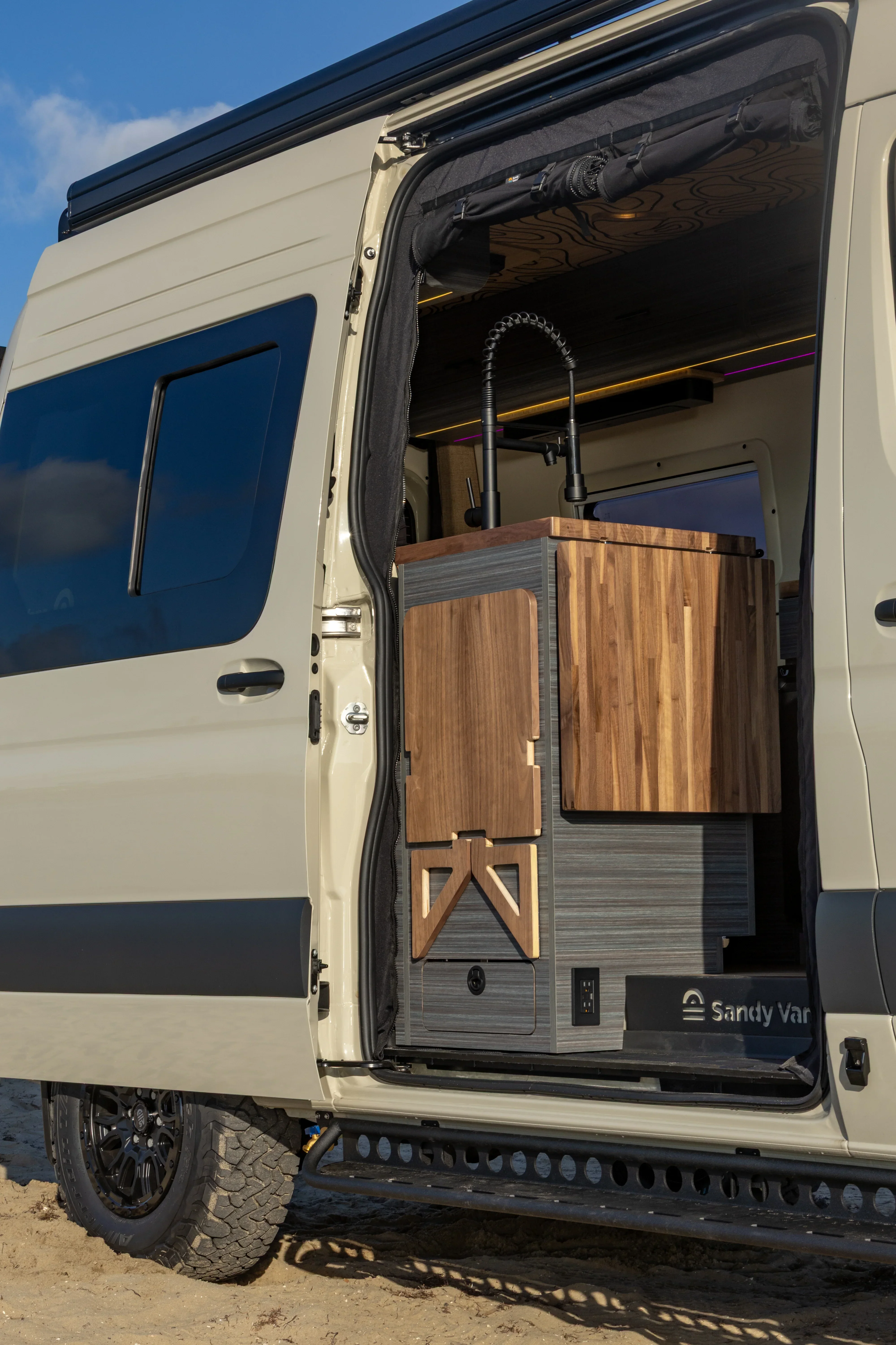 AWD Sprinter 2024 SV Social layout- "Vanthony Kiedis" - Image 5