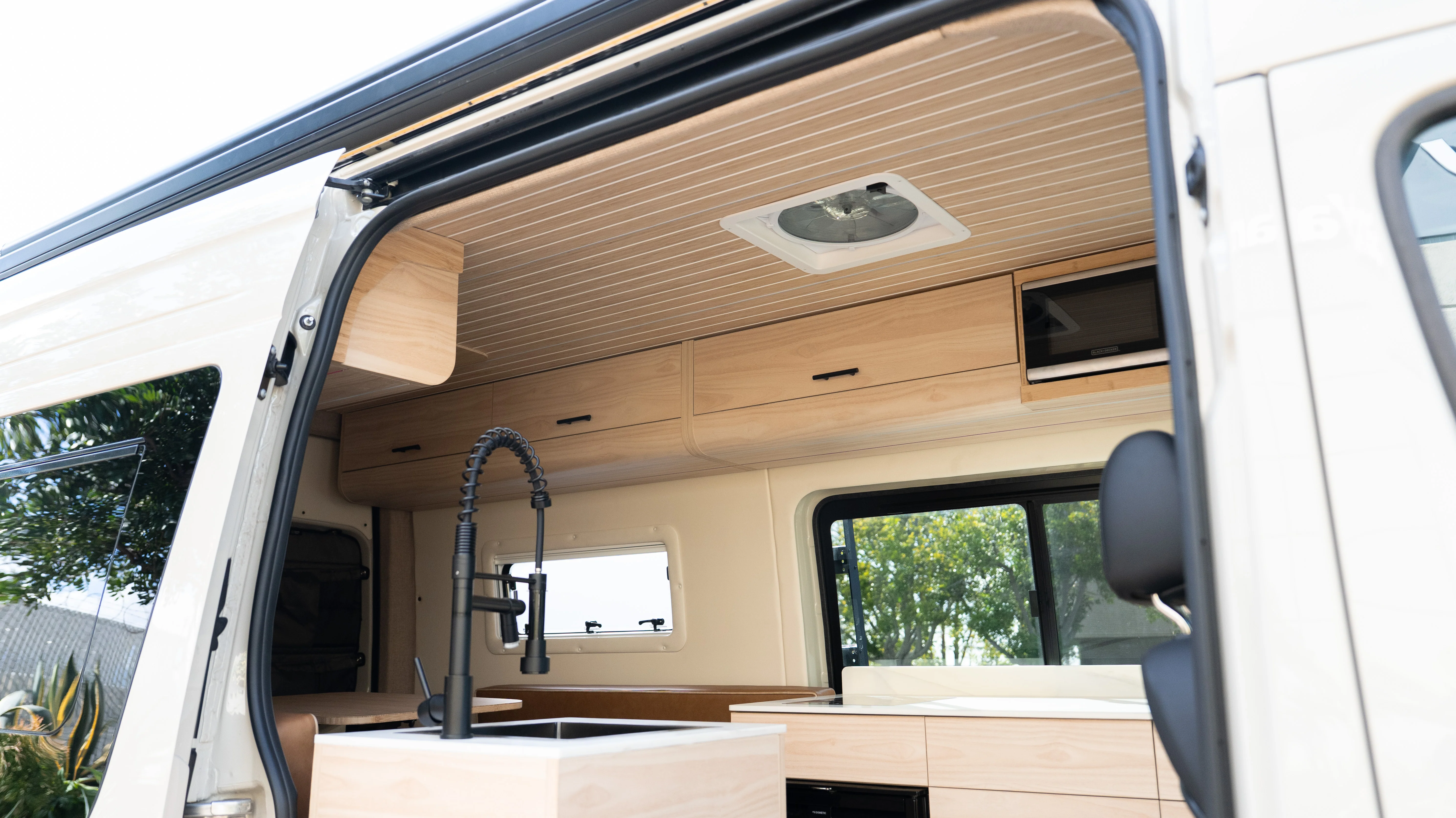 AWD Sprinter Social - "VAN Solo" - Image 3