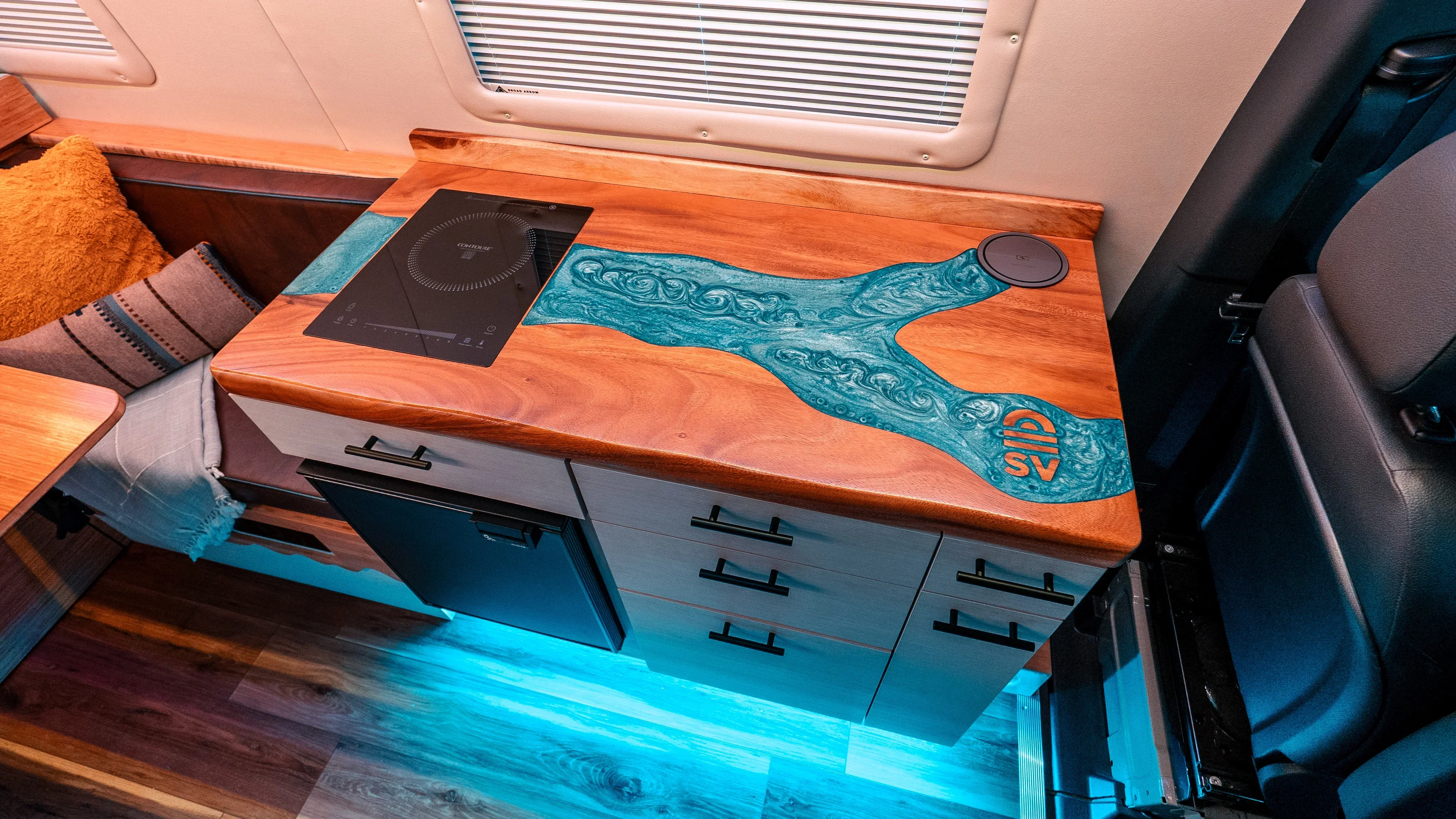 AWD Sprinter Scout - "Billie Vanlish" - Image 9