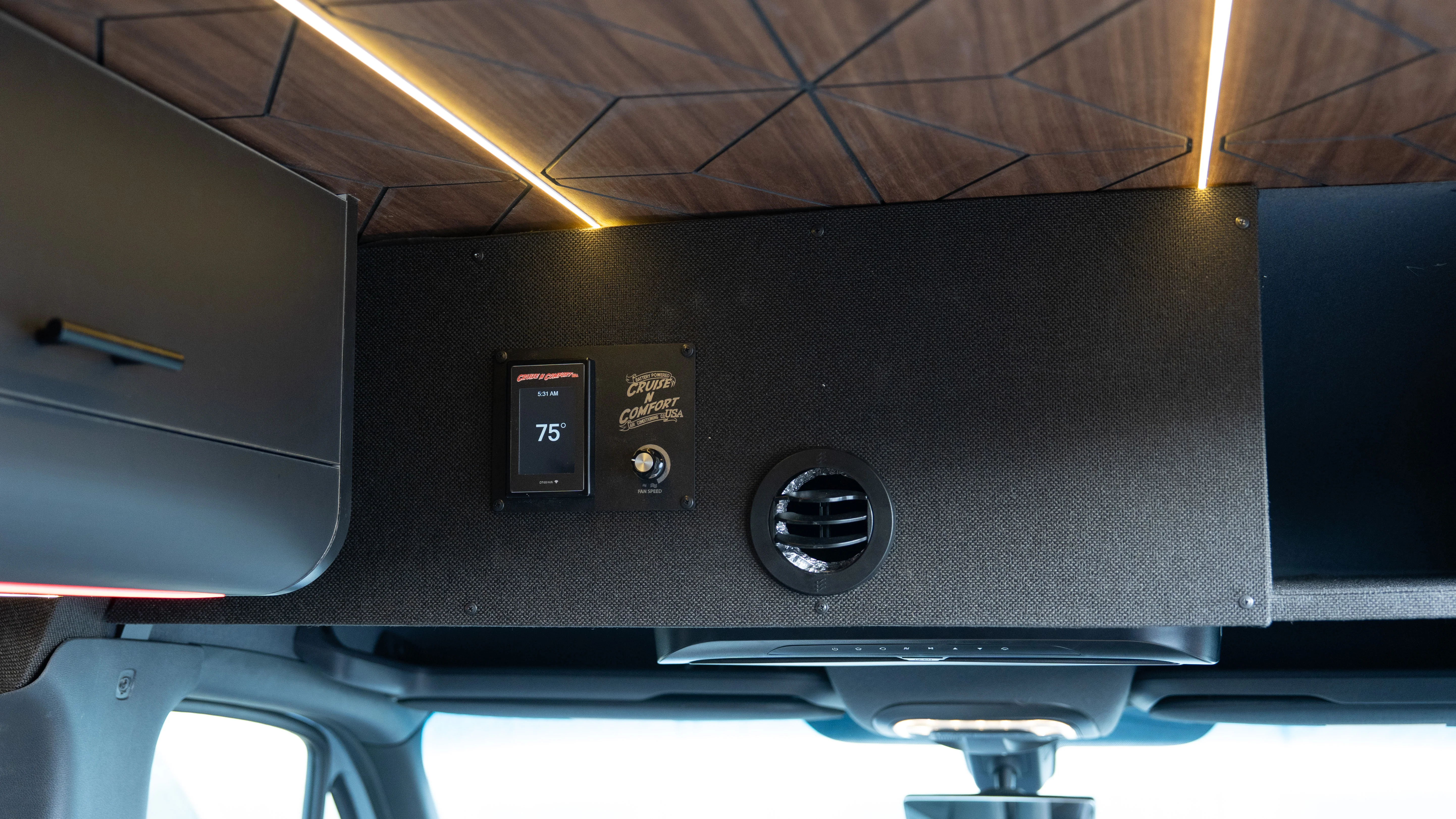 AWD Sprinter Captain Quarters - "Antonio VANderas" - Image 7