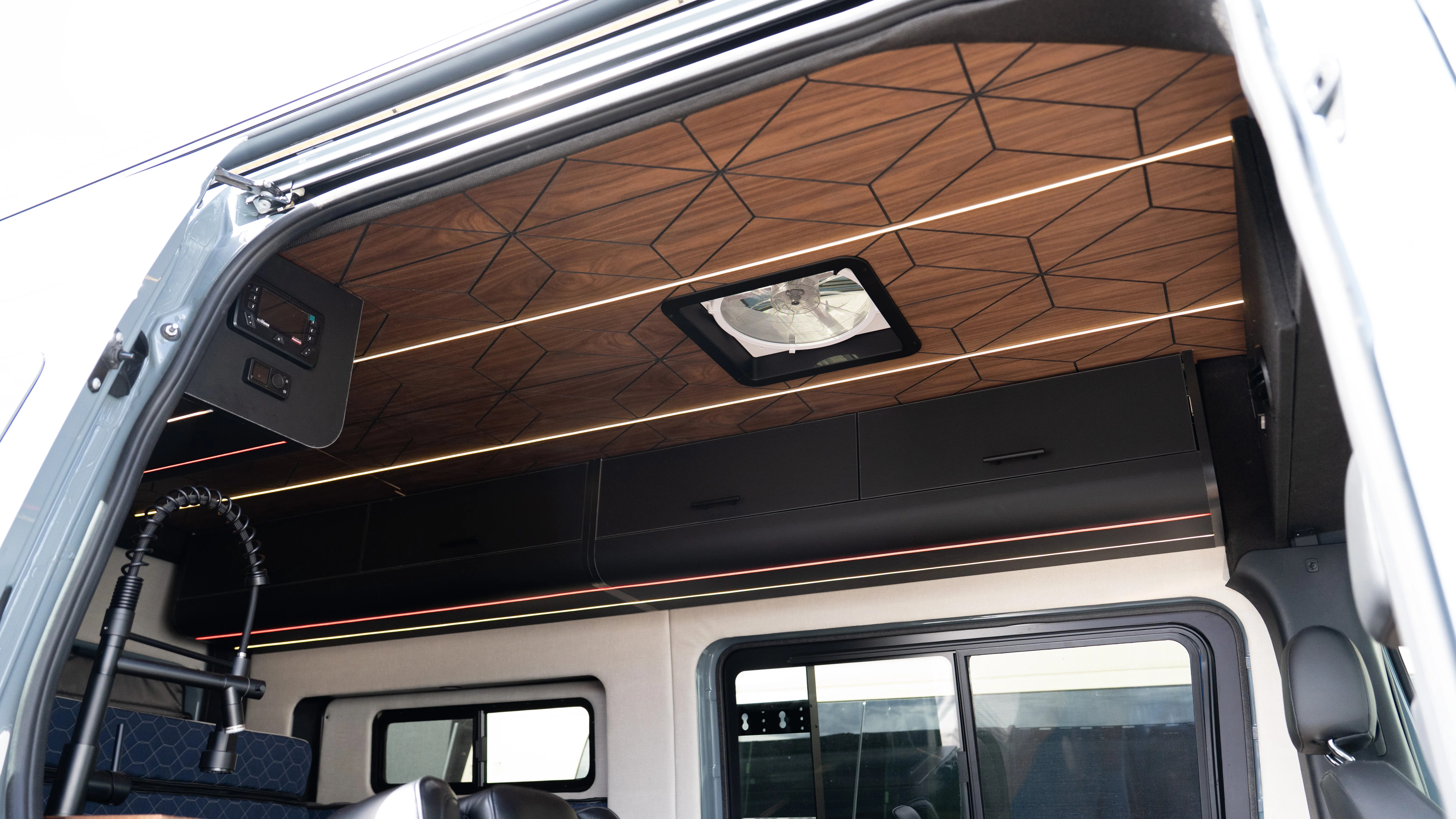 AWD Sprinter Captain Quarters - "Antonio VANderas" - Image 9