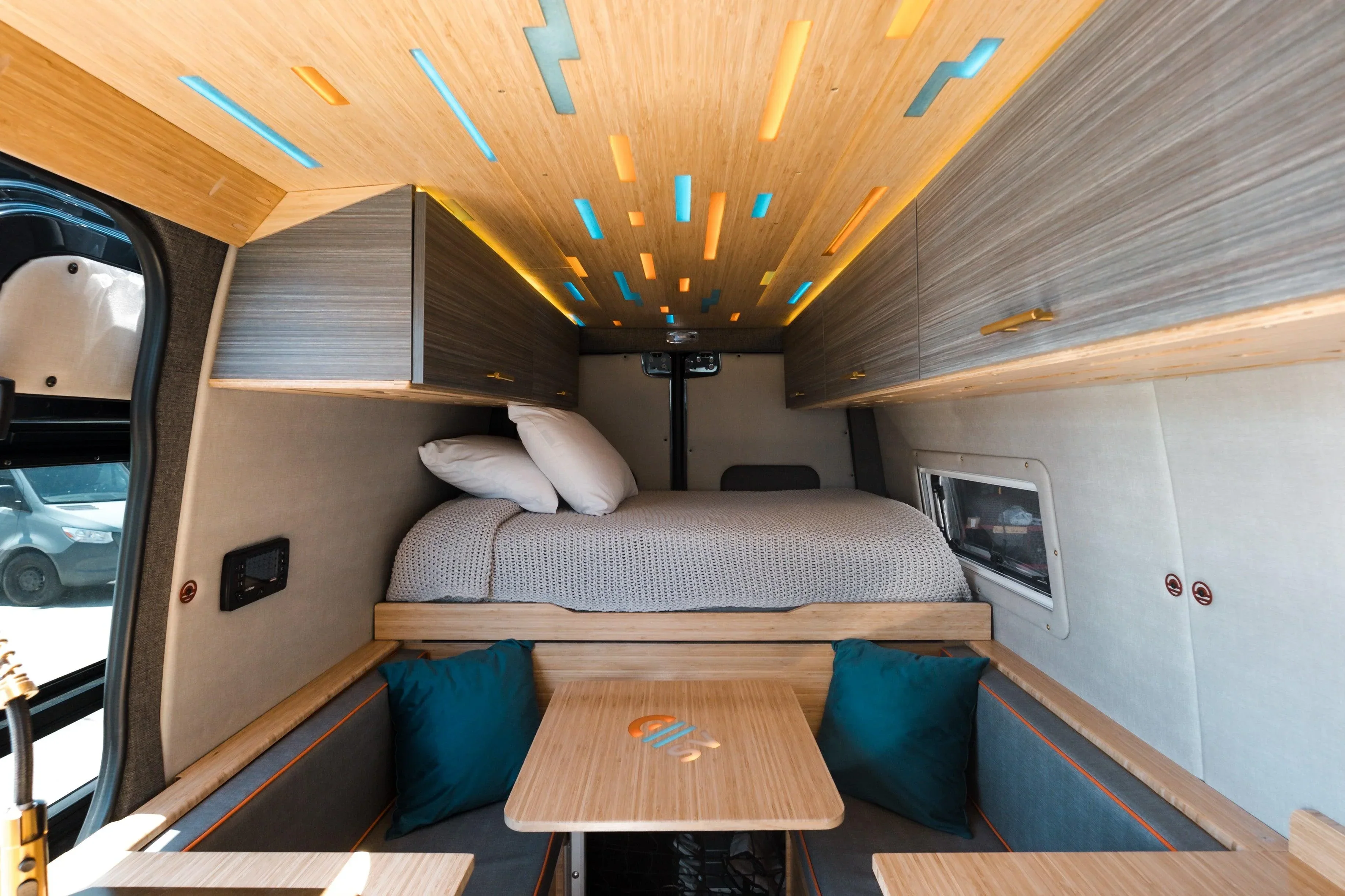 AWD Sprinter Scout - "Casper The Sandy Ghost" - Image 7