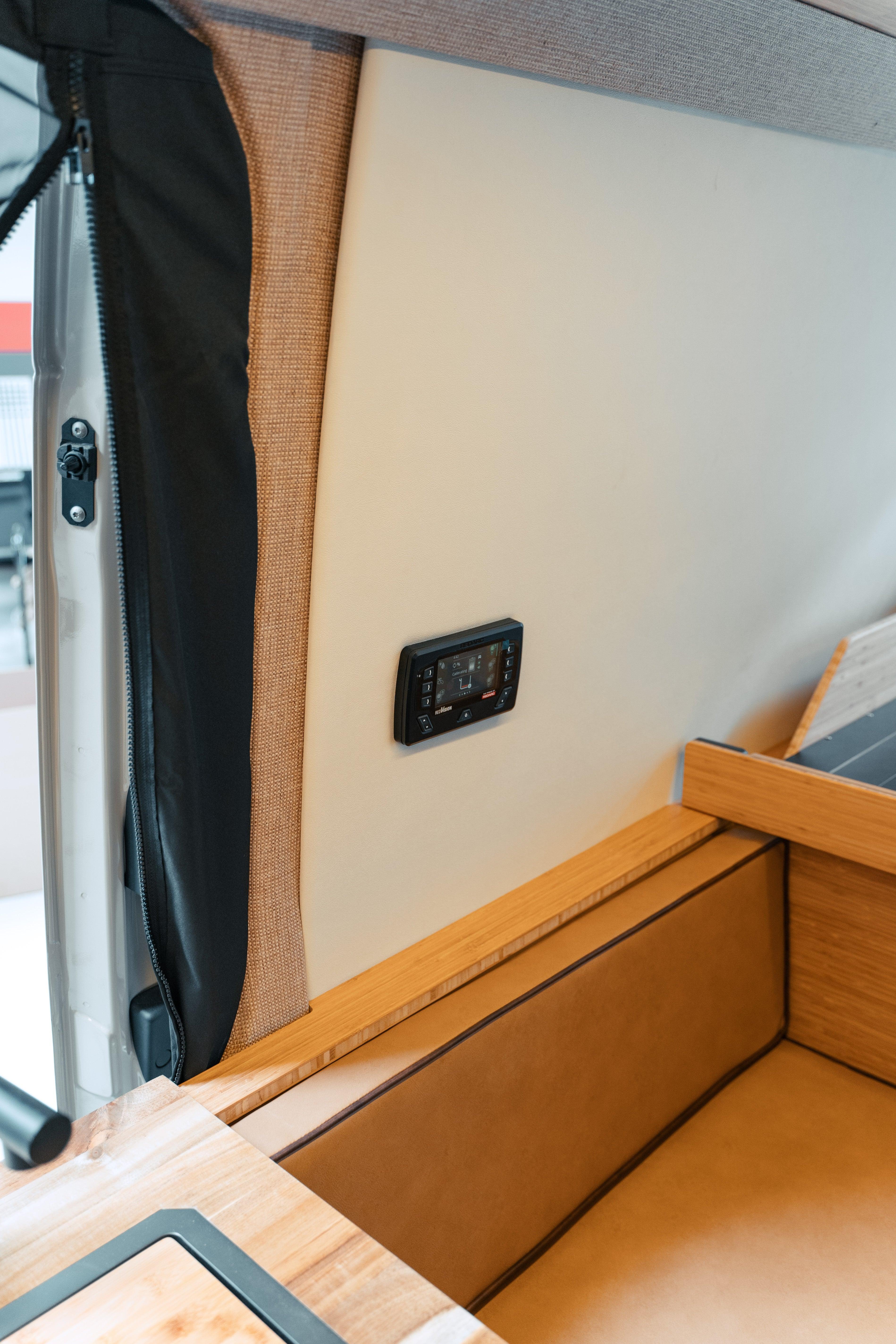 Sprinter SV Scout - "Glenn VANzig" - Image 20