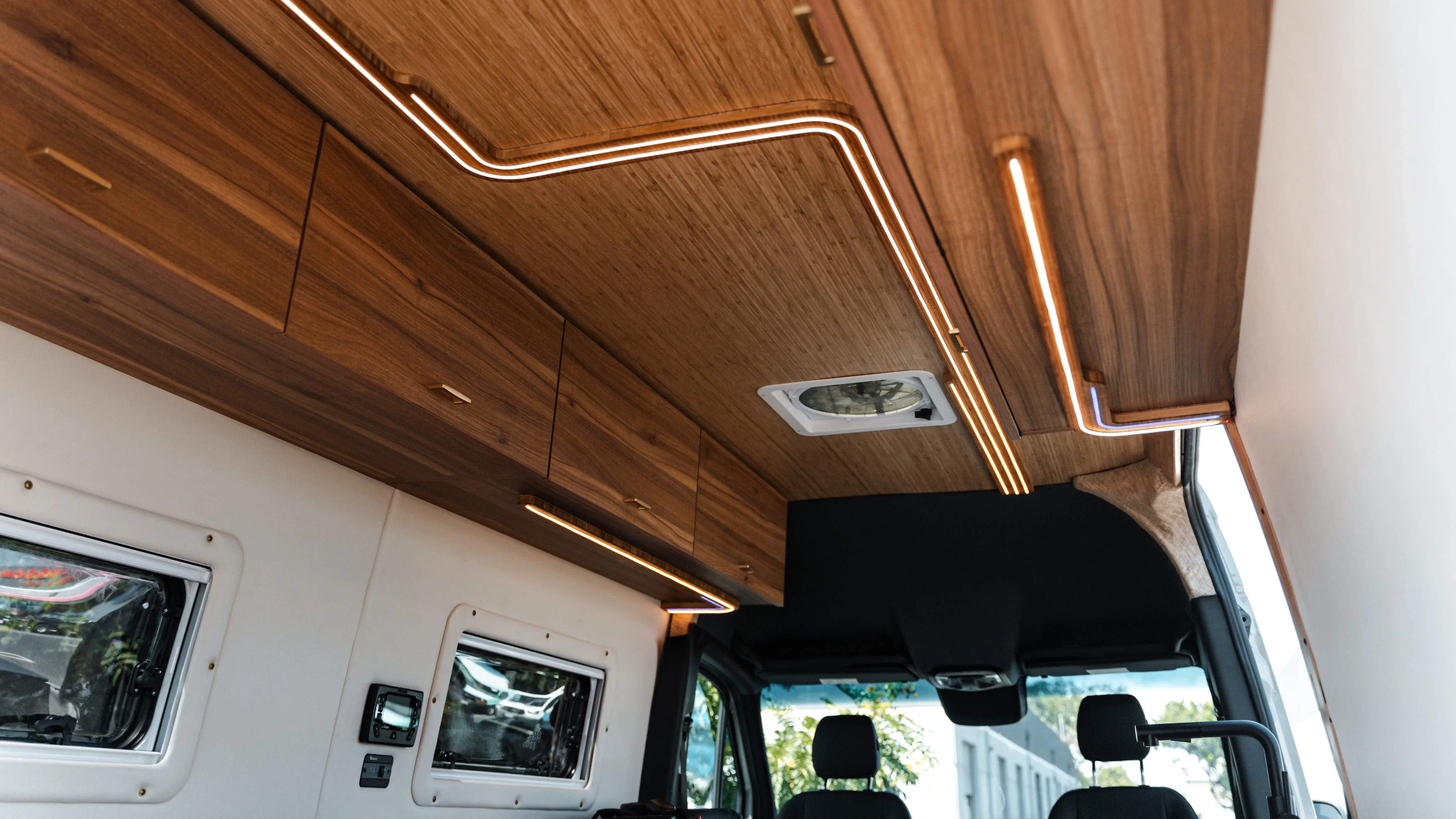 Jennifer Vaniston - Image 13