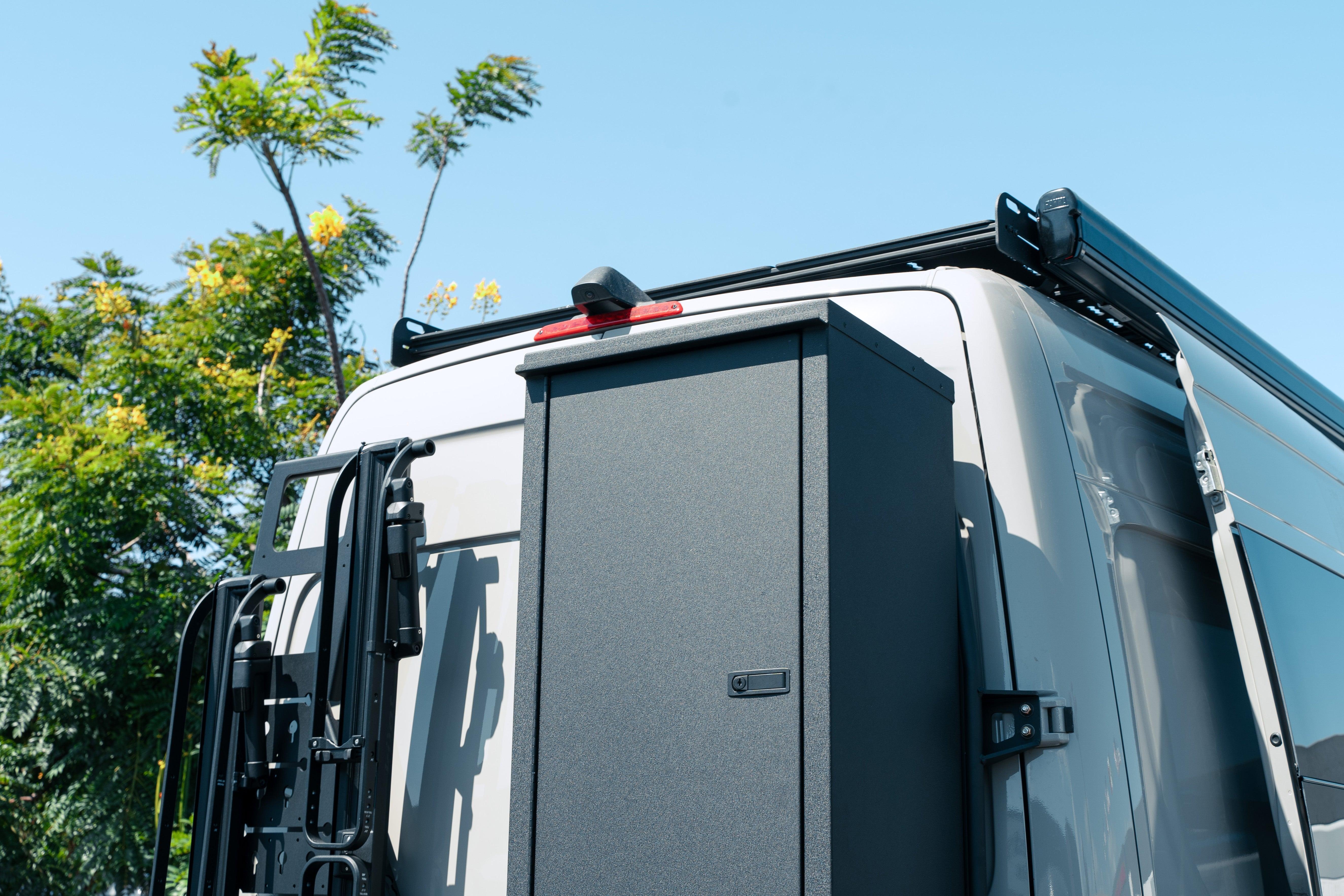 Jennifer Vaniston - Image 21