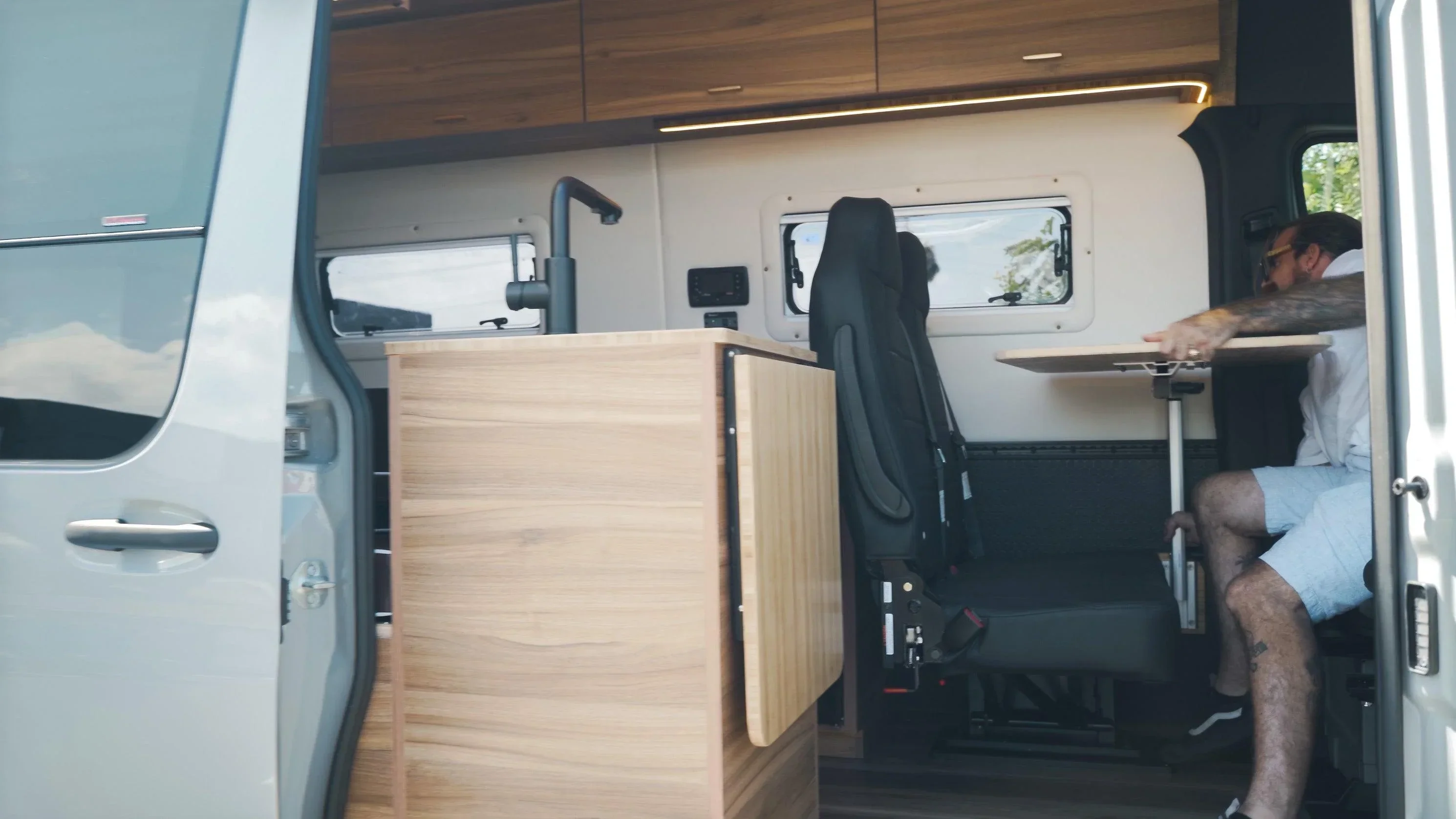 Jennifer Vaniston - Image 29