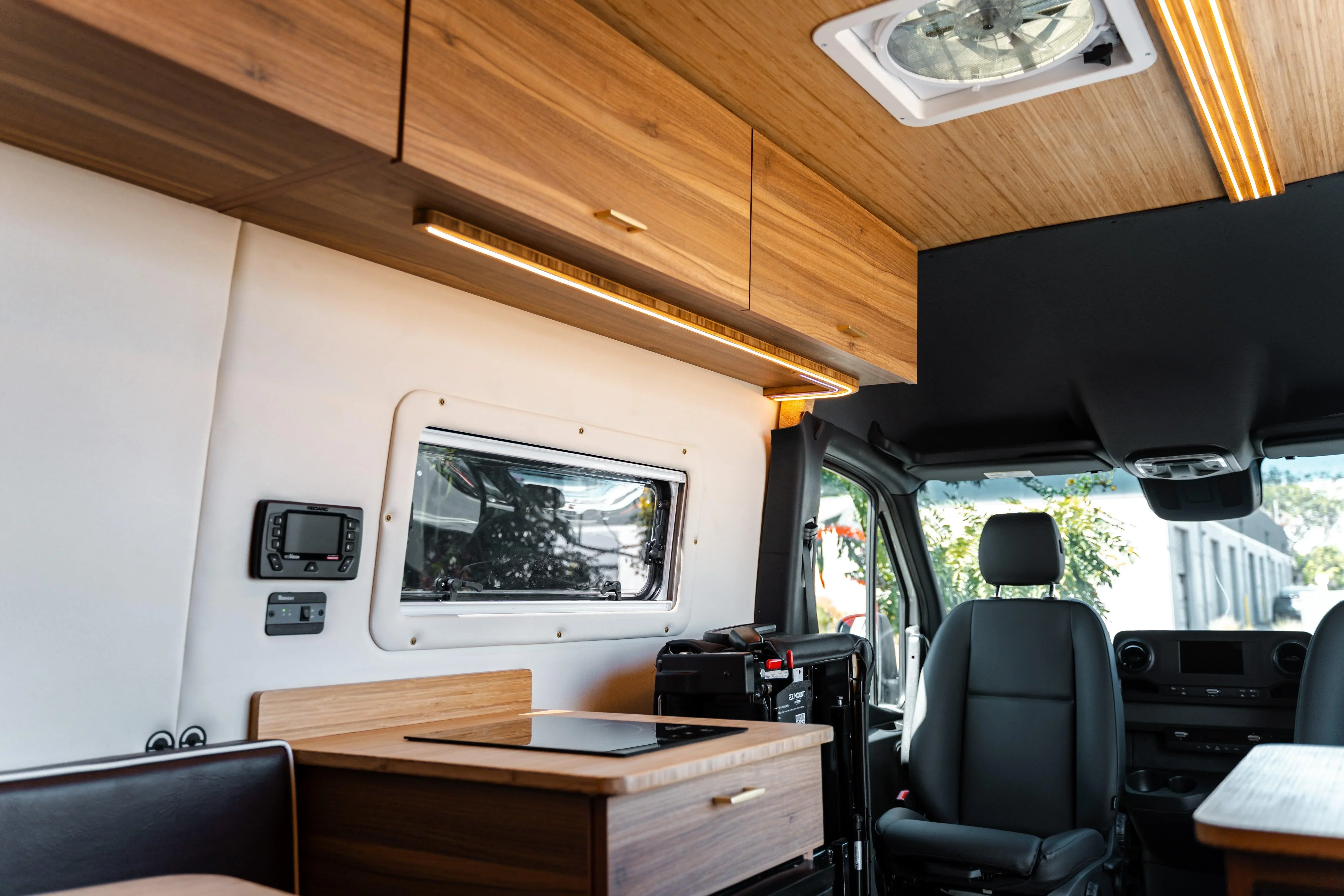 Jennifer Vaniston - Image 9