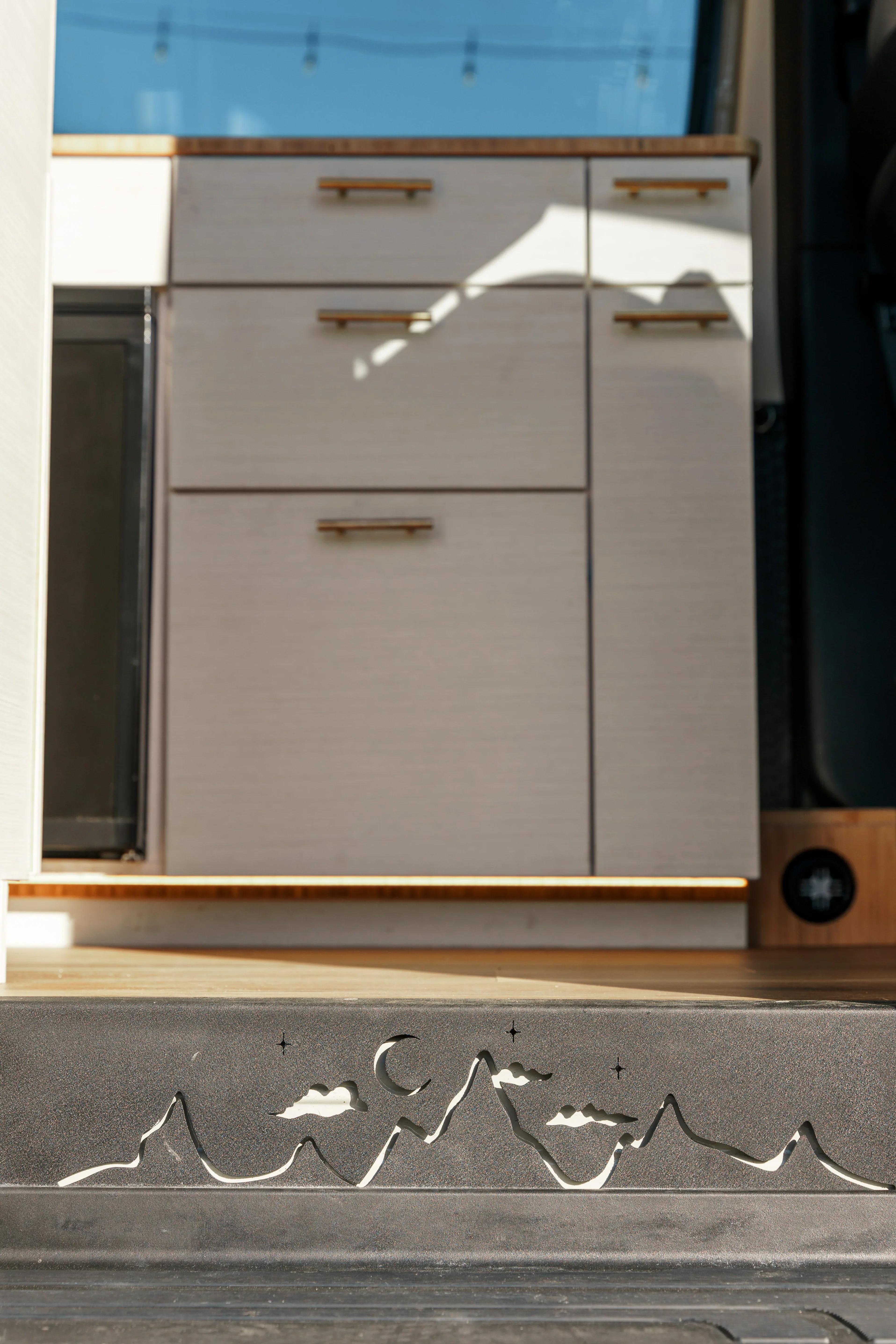 AWD Sprinter SV Scout - "Luna LoveVAN" - Image 11