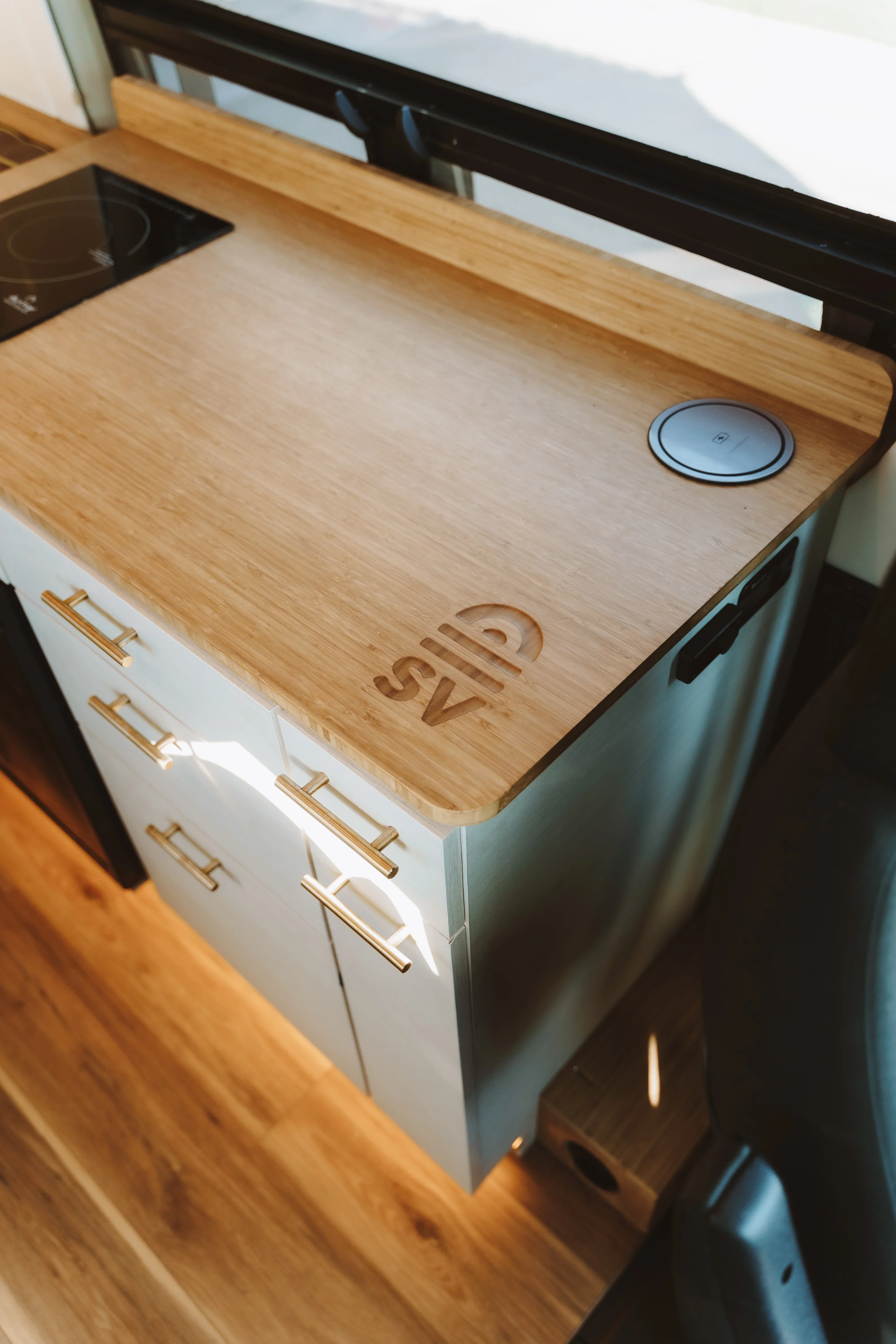 AWD Sprinter SV Scout - "Luna LoveVAN" - Image 16