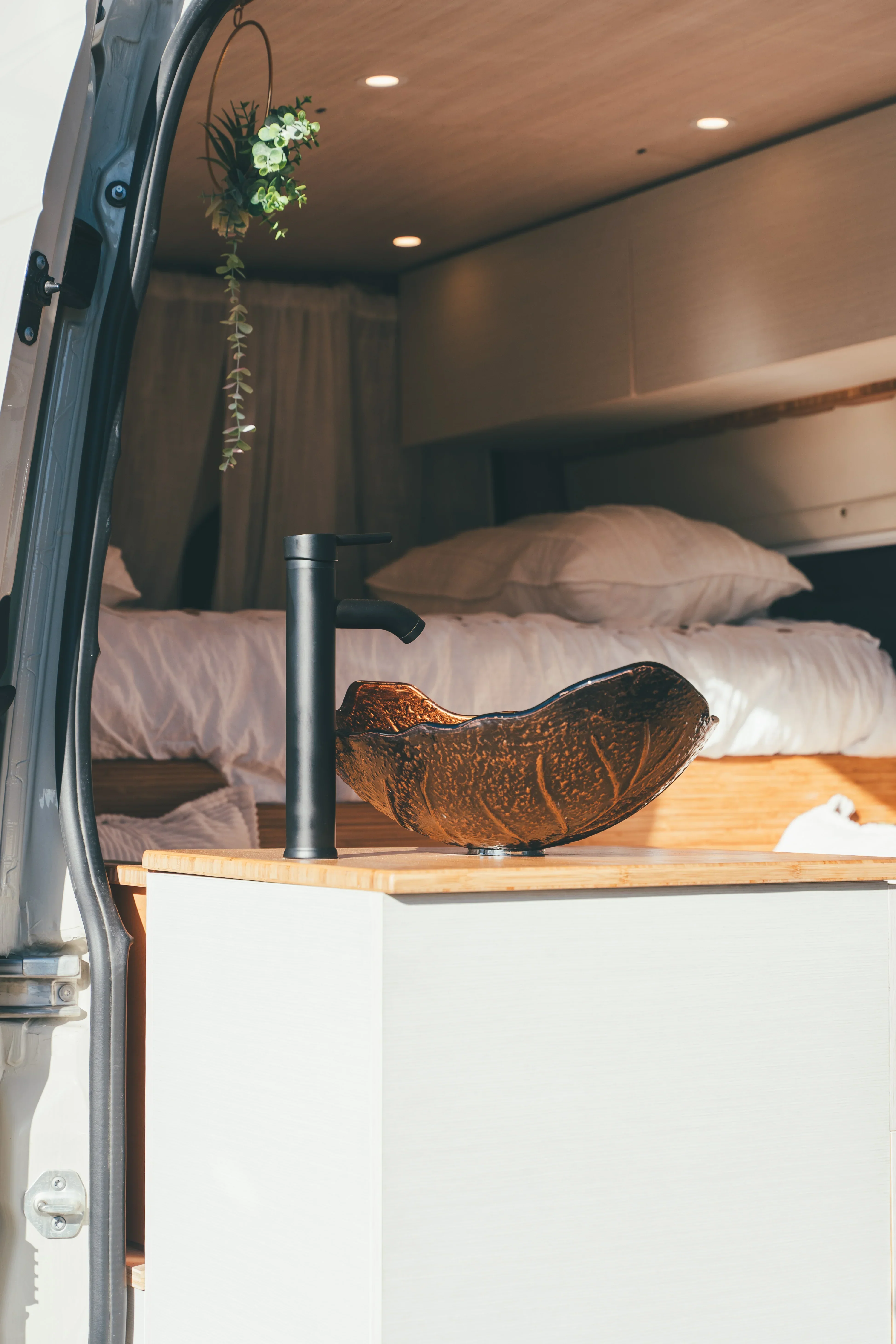 AWD Sprinter SV Scout - "Luna LoveVAN" - Image 18