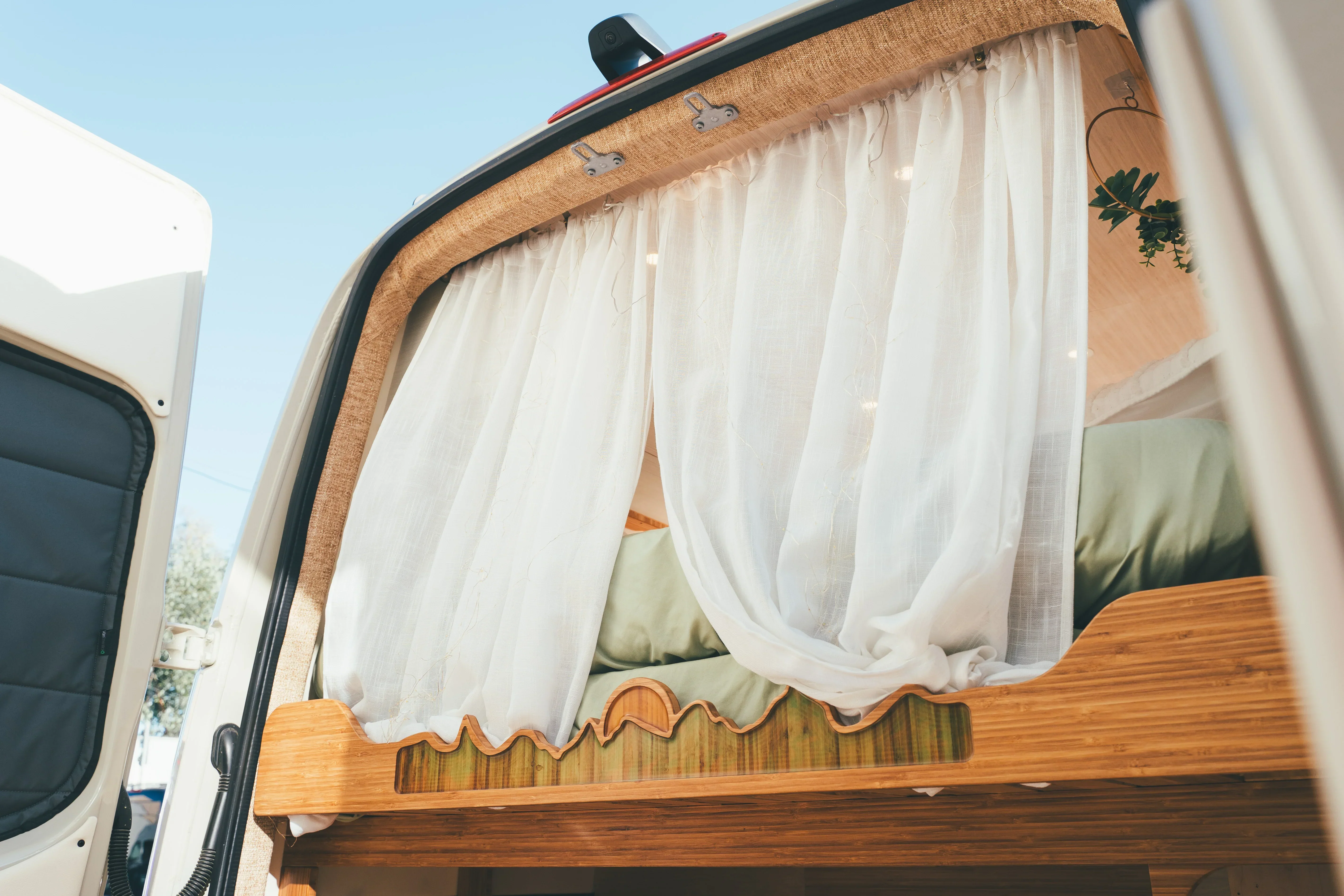 AWD Sprinter SV Scout - "Luna LoveVAN" - Image 22