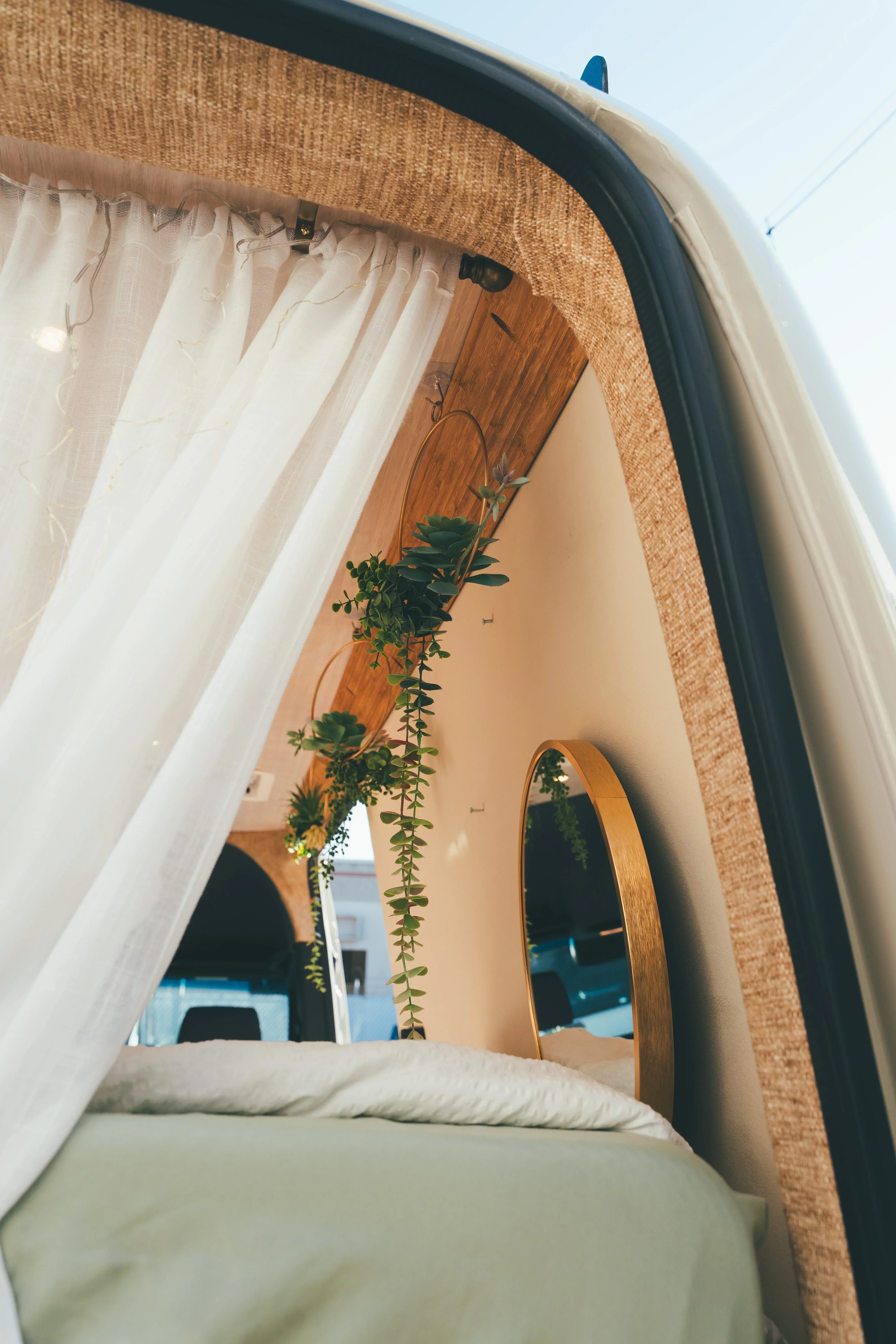 AWD Sprinter SV Scout - "Luna LoveVAN" - Image 26