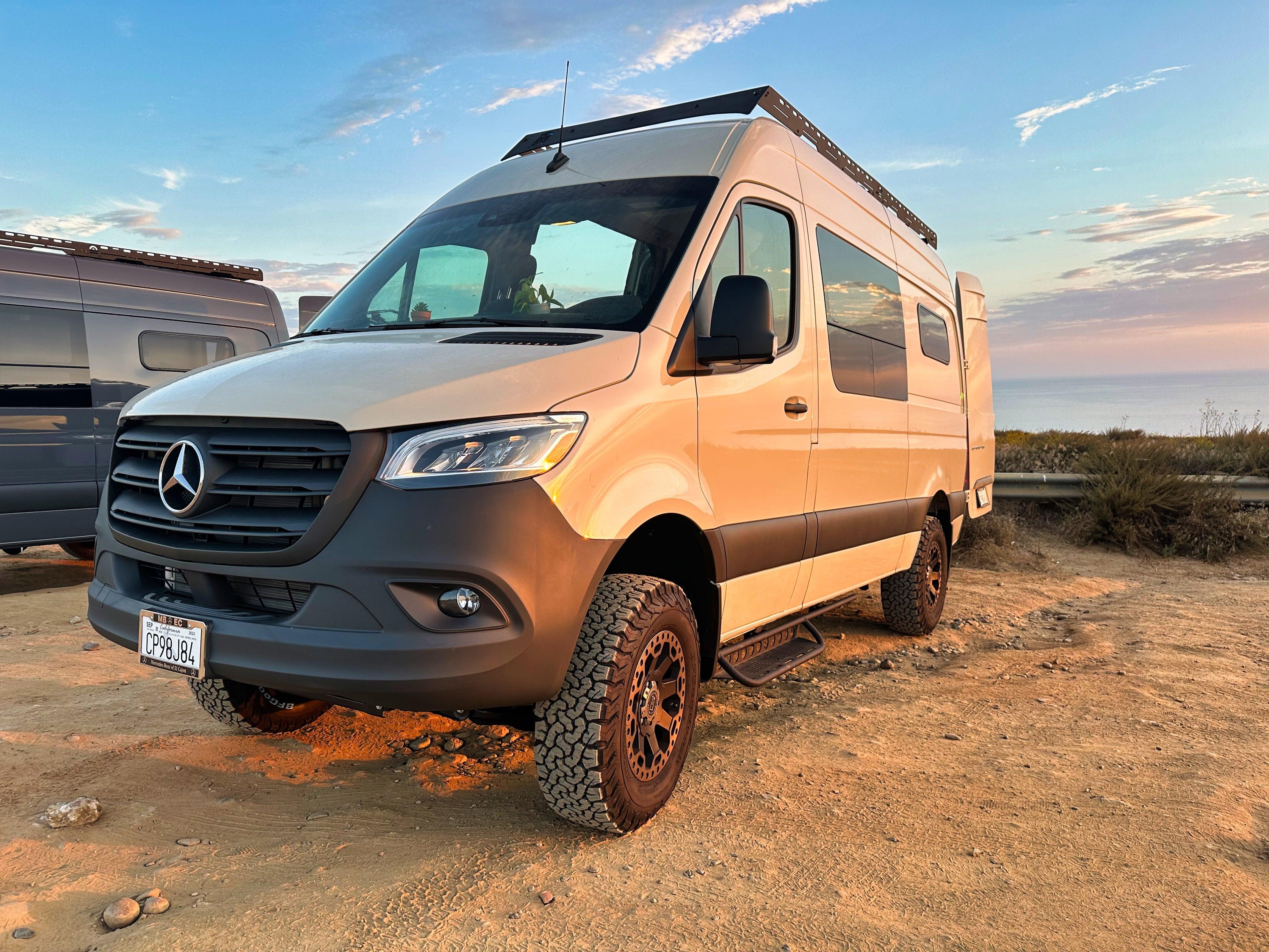 AWD Sprinter SV Scout - "Luna LoveVAN" - Image 4