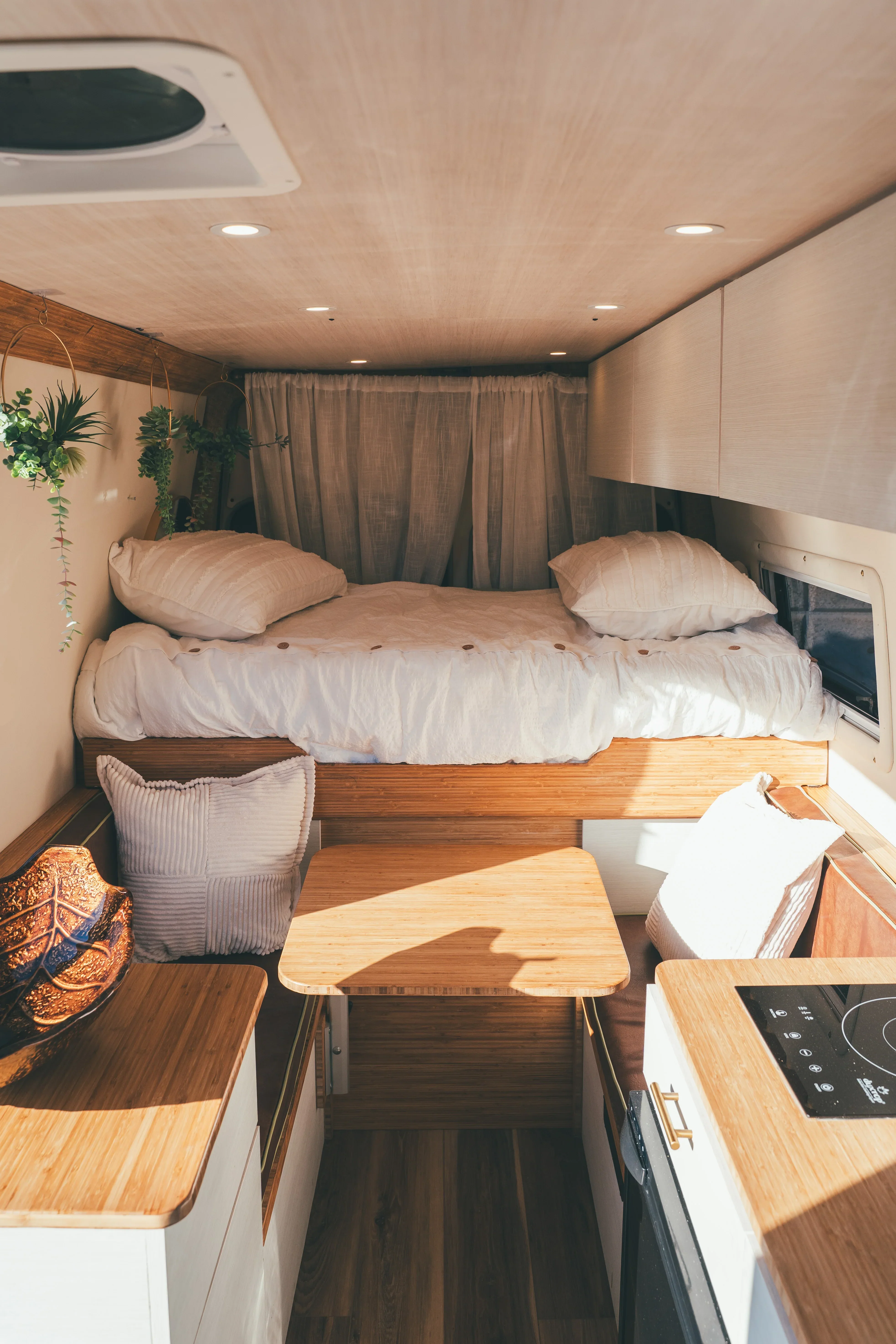 AWD Sprinter SV Scout - "Luna LoveVAN" - Image 7