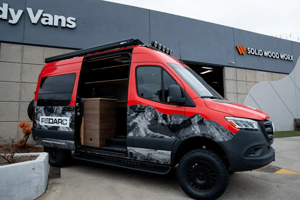 REDARC Show Rig - "Steve IrVAN" - Image 3