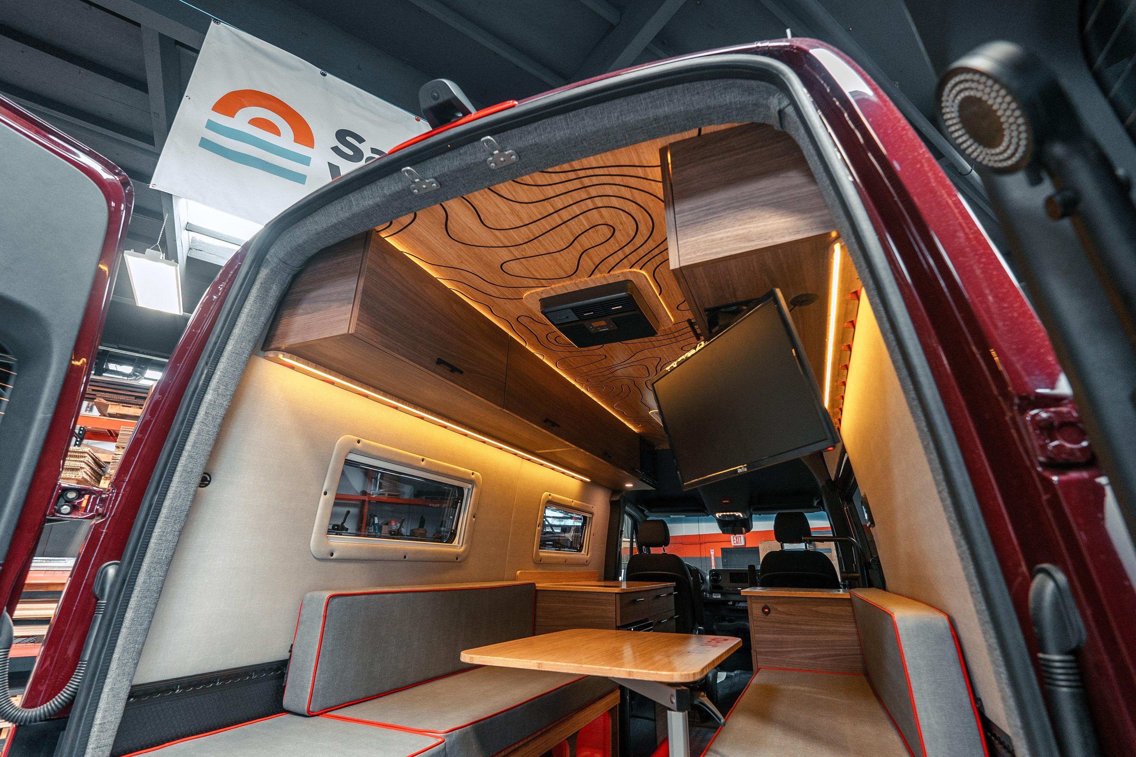 REDARC Show Rig - "Steve IrVAN" - Image 30