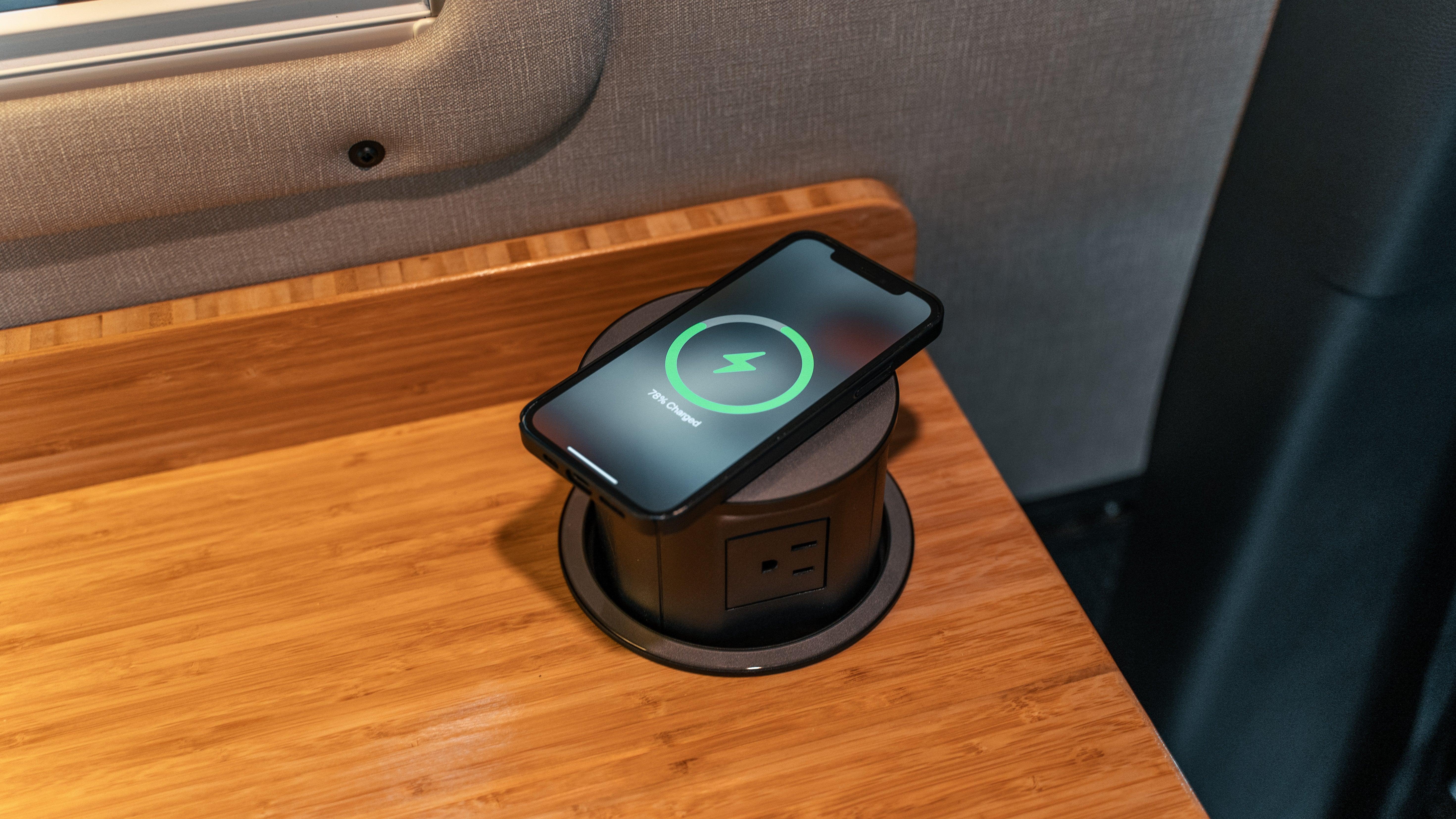 REDARC Show Rig - "Steve IrVAN" - Image 37