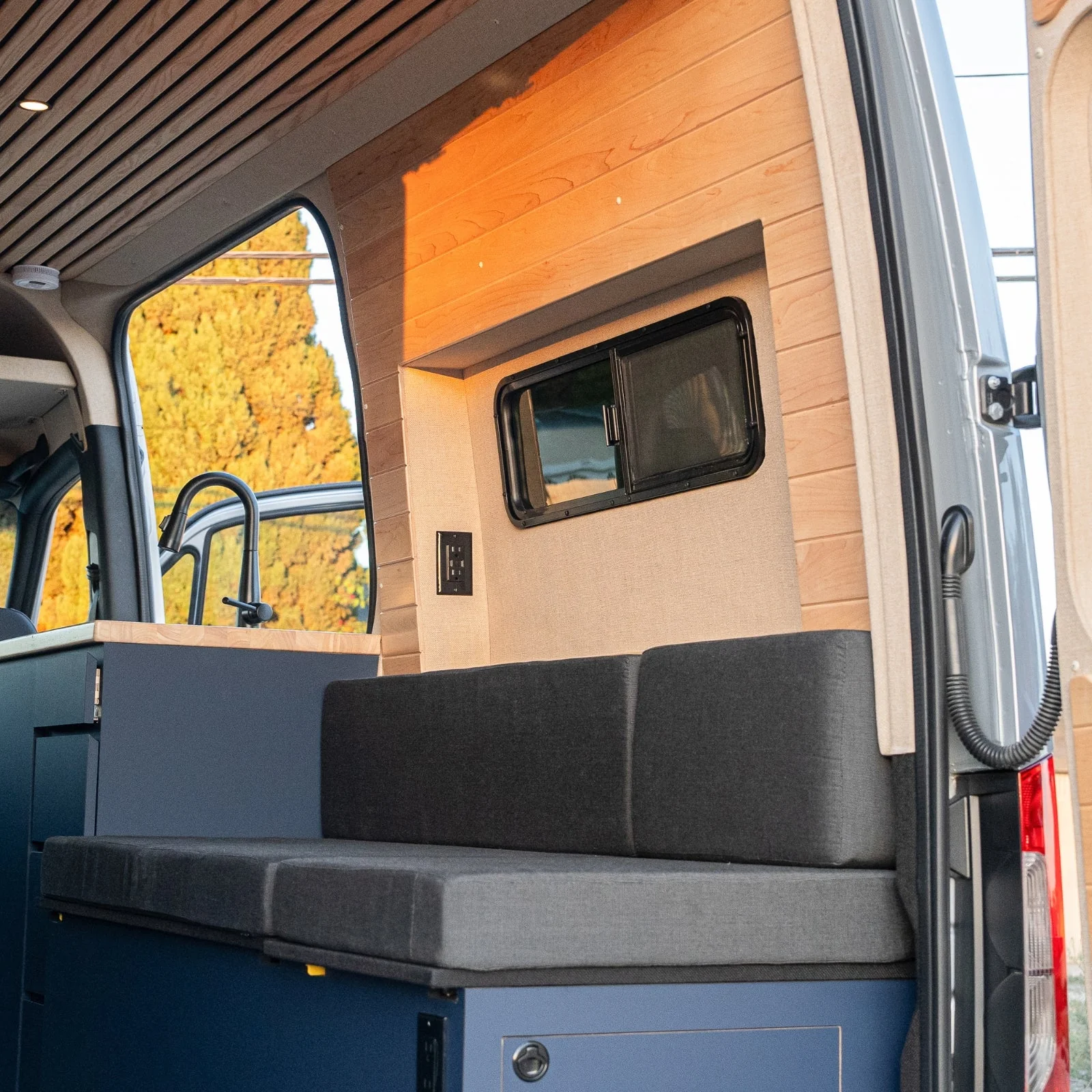 Sprinter Bump out Capsules - Image 14