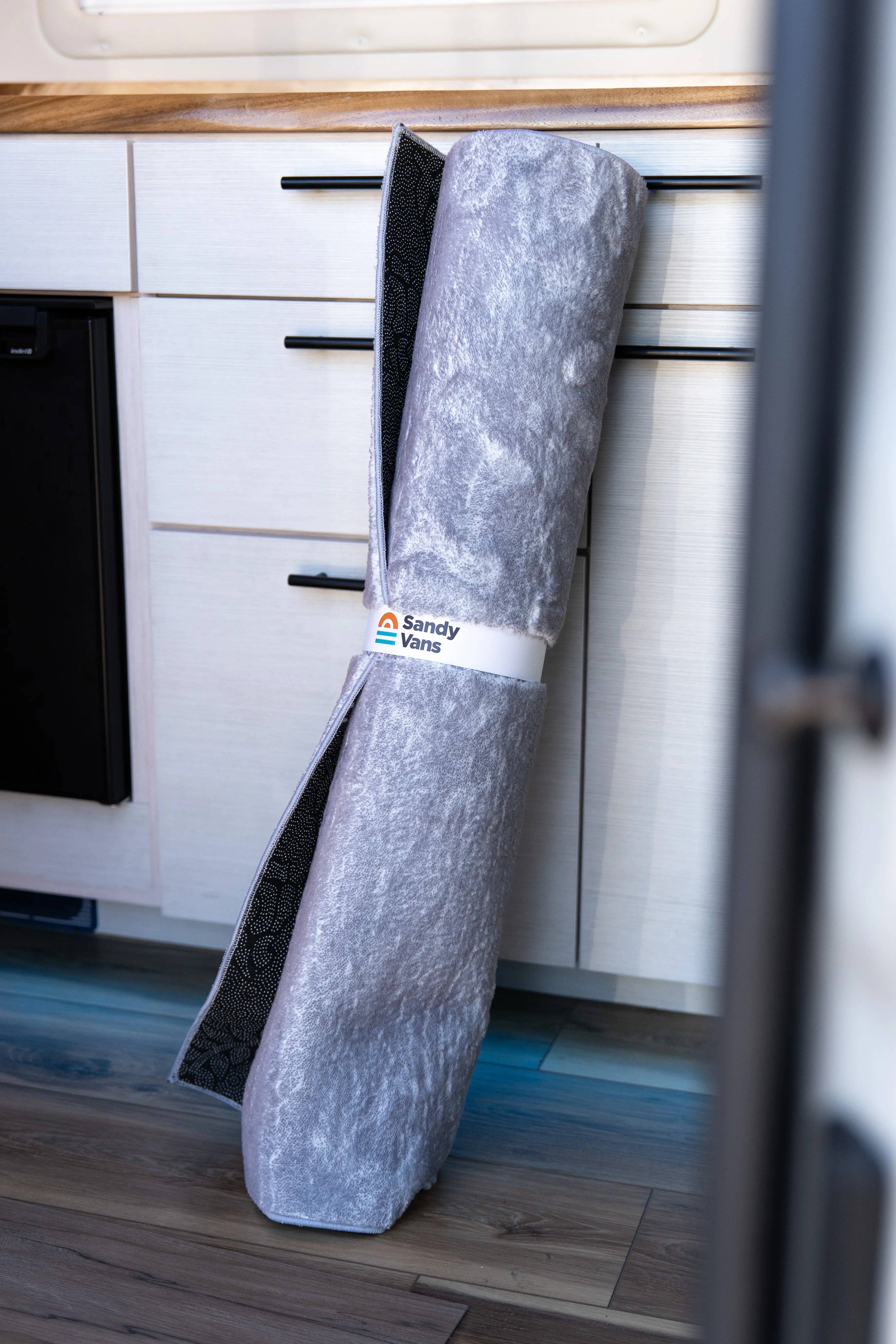 SV L-Shaped Sprinter Van Washable Rug - Image 4