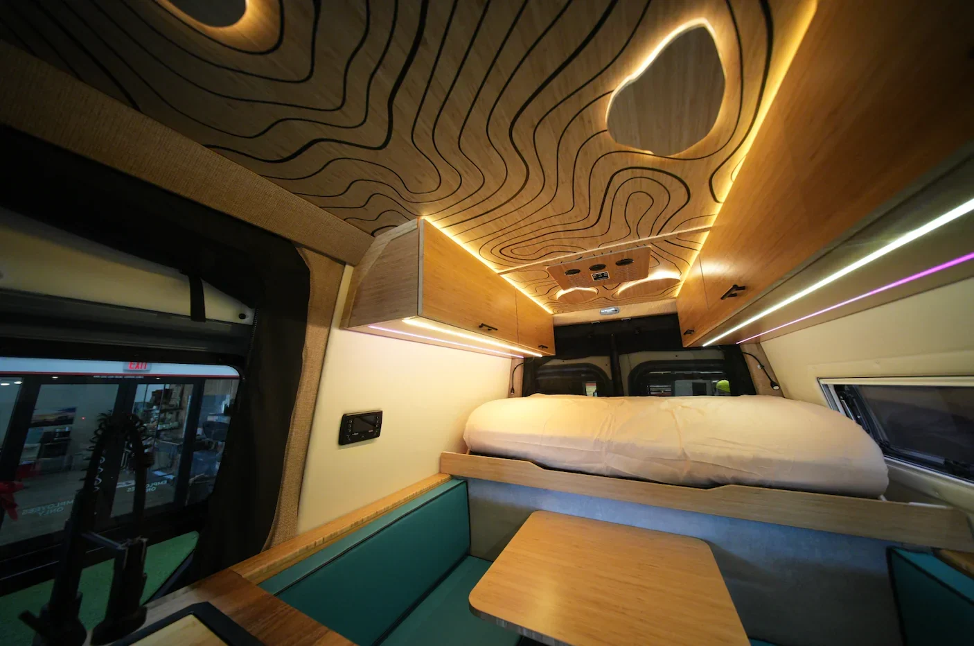 AWD Sprinter Scout - "Van Diego" - Image 15