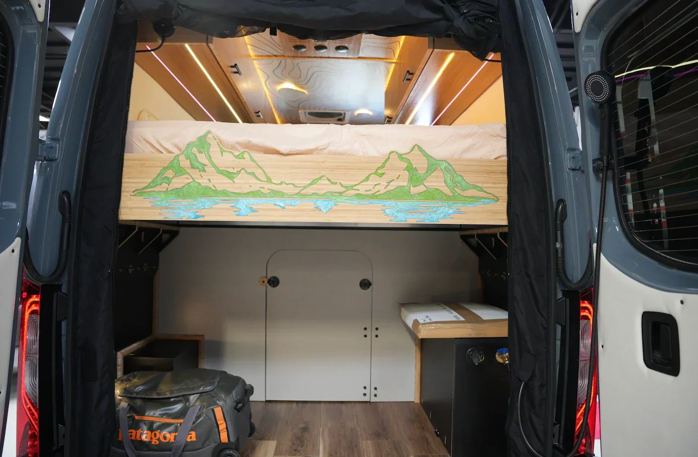 AWD Sprinter Scout - "Van Diego" - Image 23