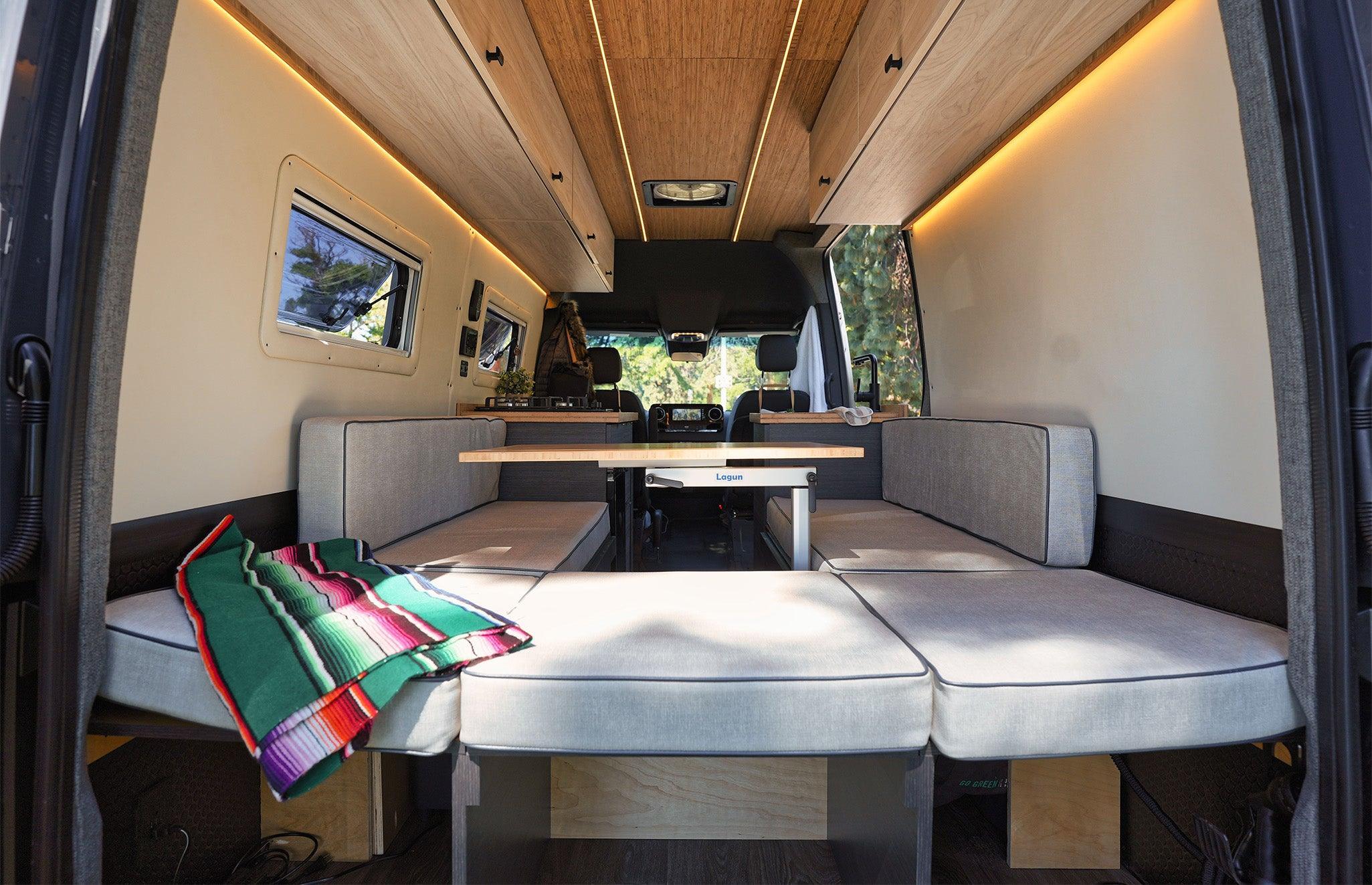 Vangelina Jolie - Image 4