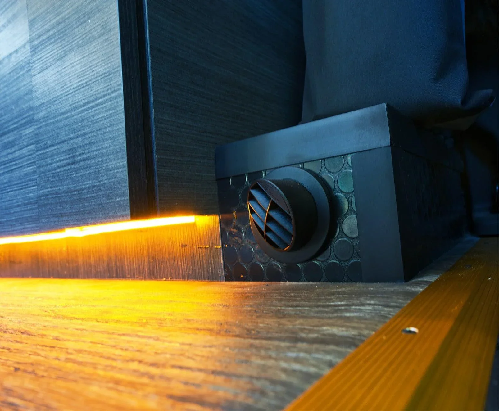 Vangelina Jolie - Image 7