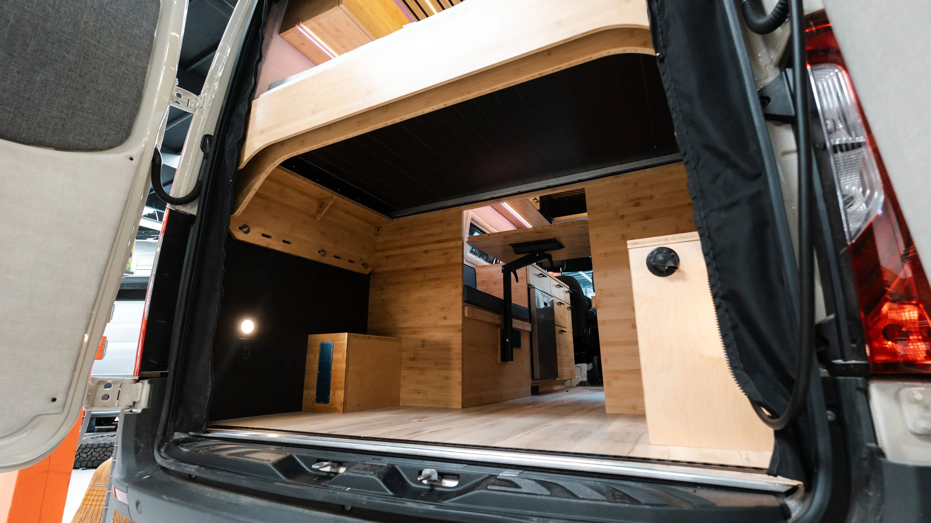 AWD Sprinter Scout - "VANzel Washington" - Image 18